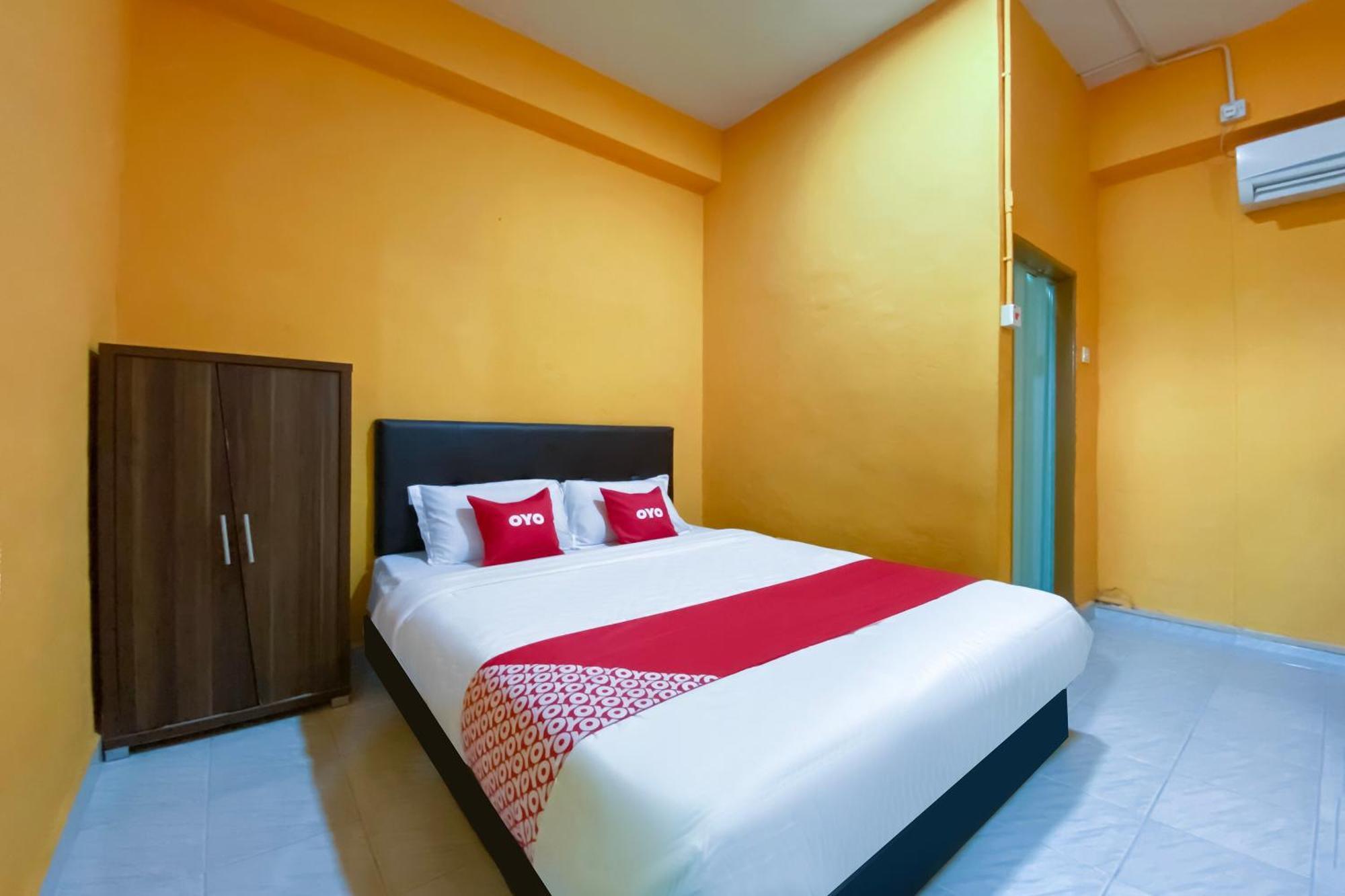 OYO 90039 Coop Hotel Kangar Bagian luar foto
