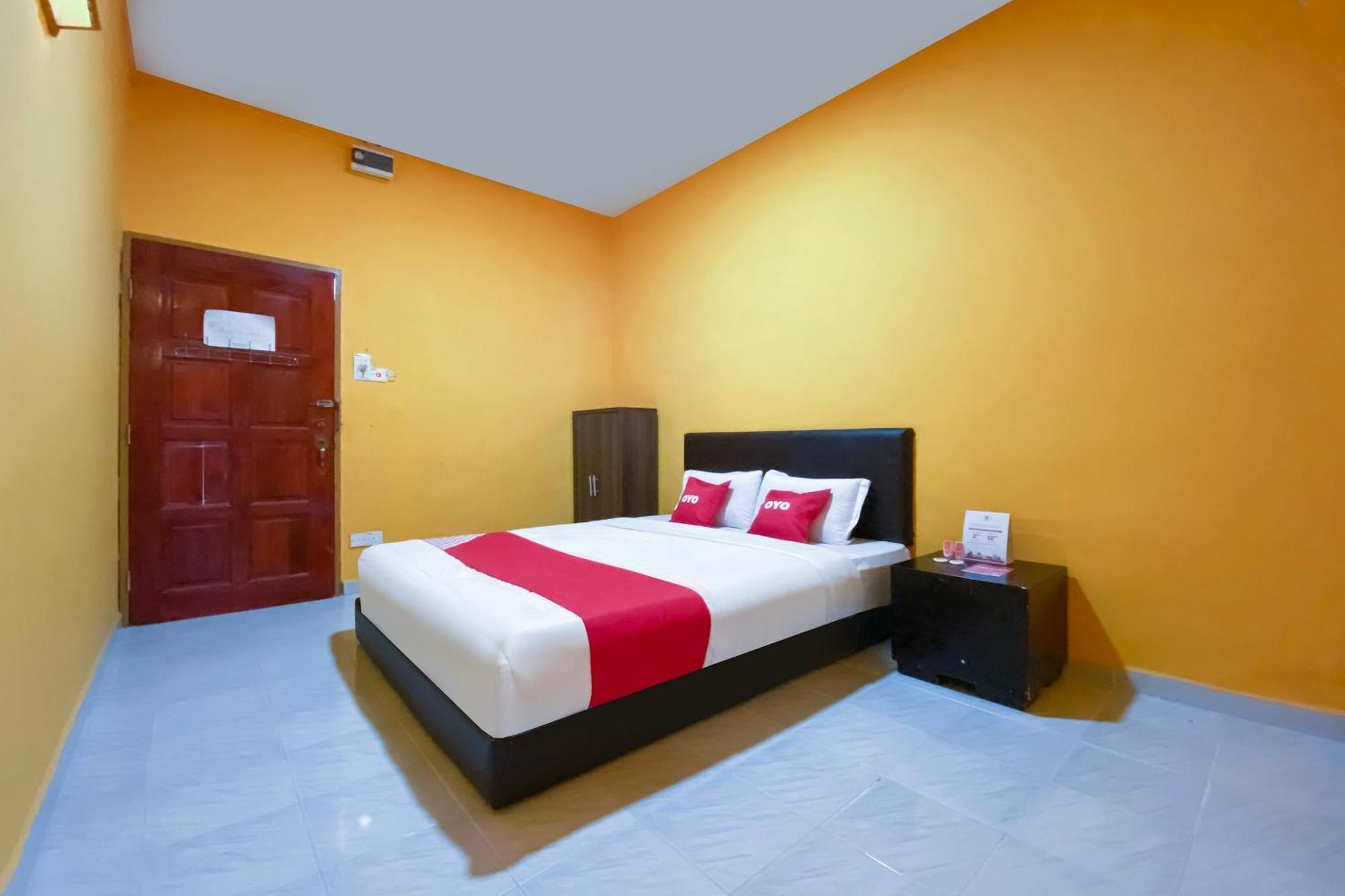 OYO 90039 Coop Hotel Kangar Bagian luar foto