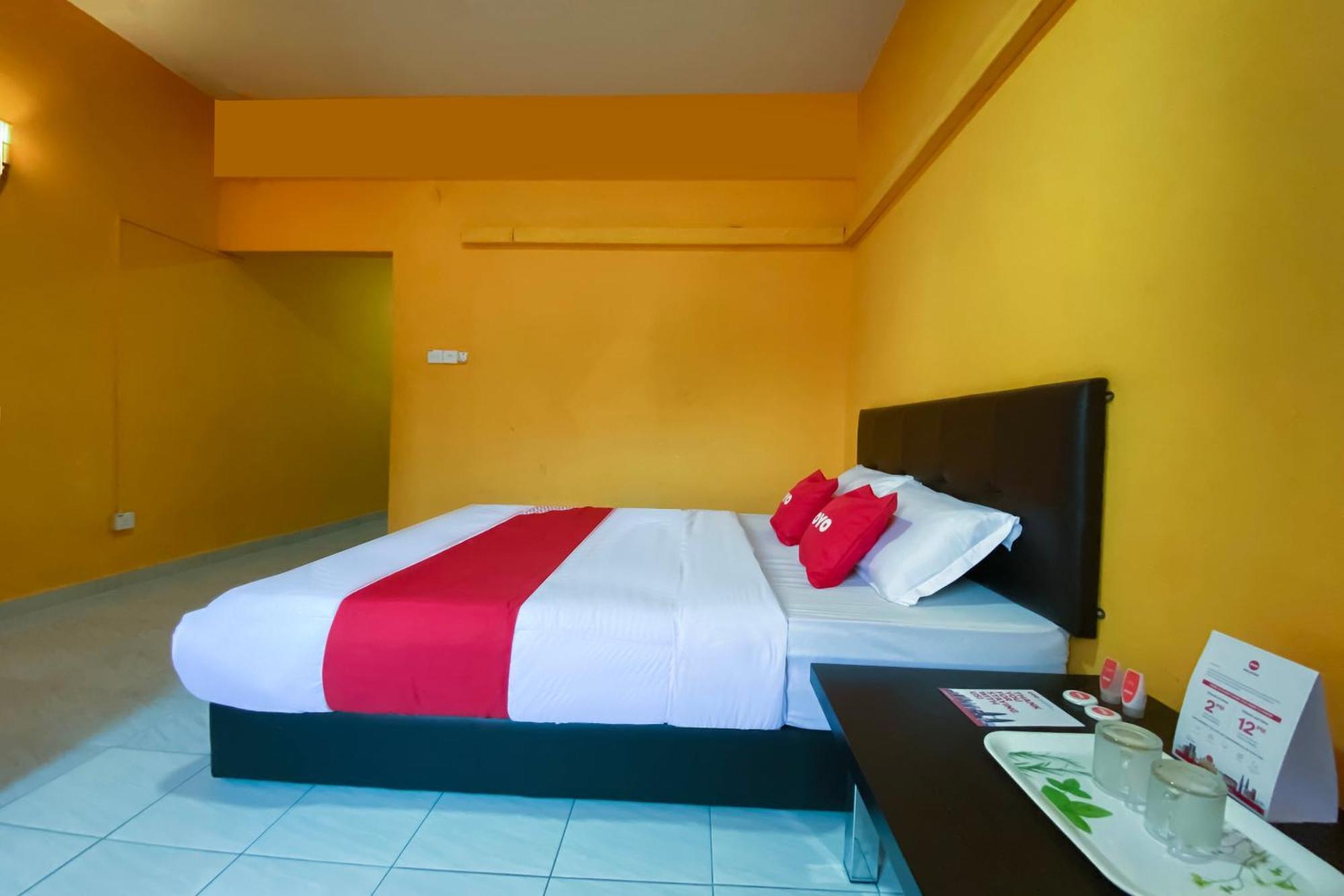 OYO 90039 Coop Hotel Kangar Bagian luar foto