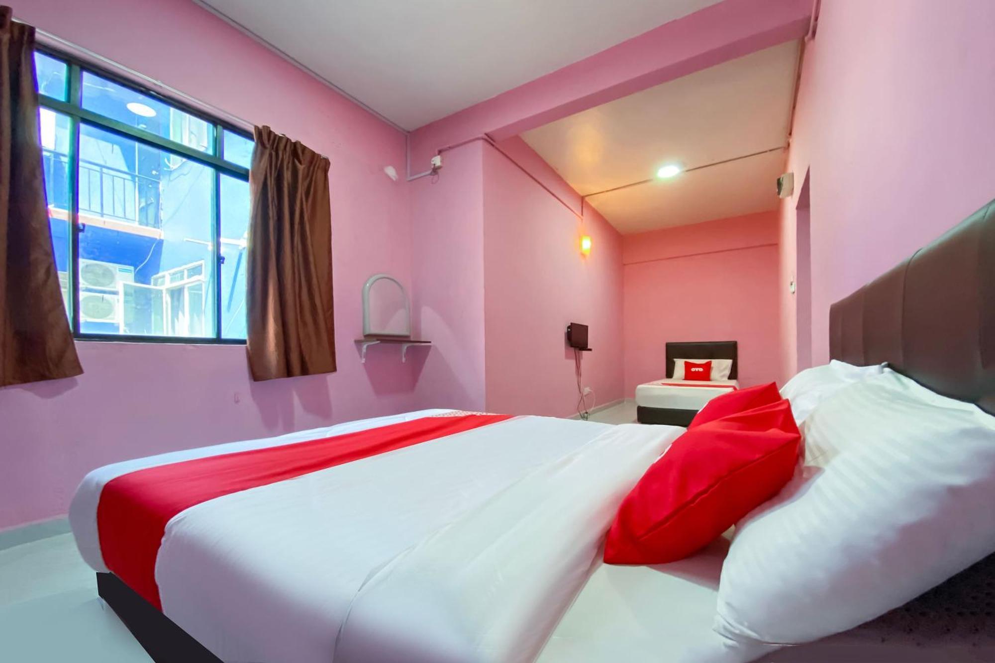 OYO 90039 Coop Hotel Kangar Bagian luar foto