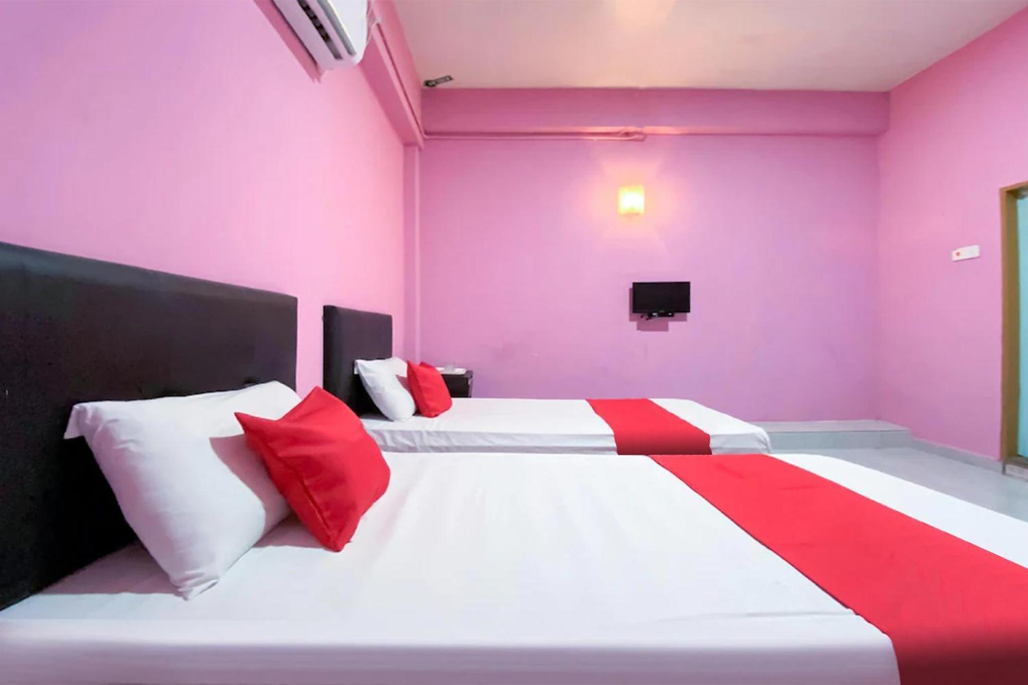 OYO 90039 Coop Hotel Kangar Bagian luar foto
